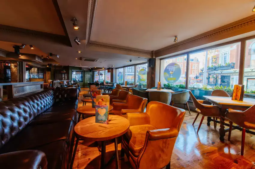 Party venues in London: Revolution Clapham Junction