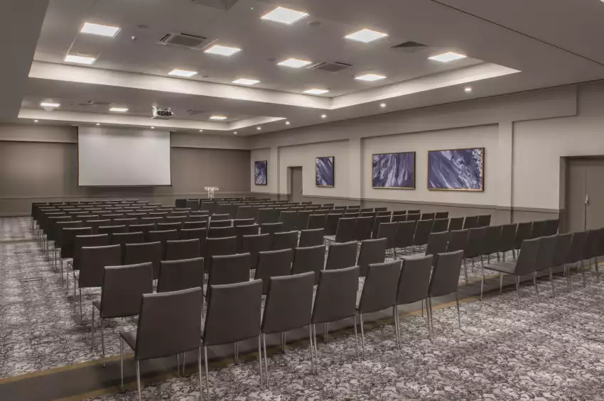 Conference venues in London: De Vere Wokefield Estate Conference venues in London: De Vere Wokefield Estate