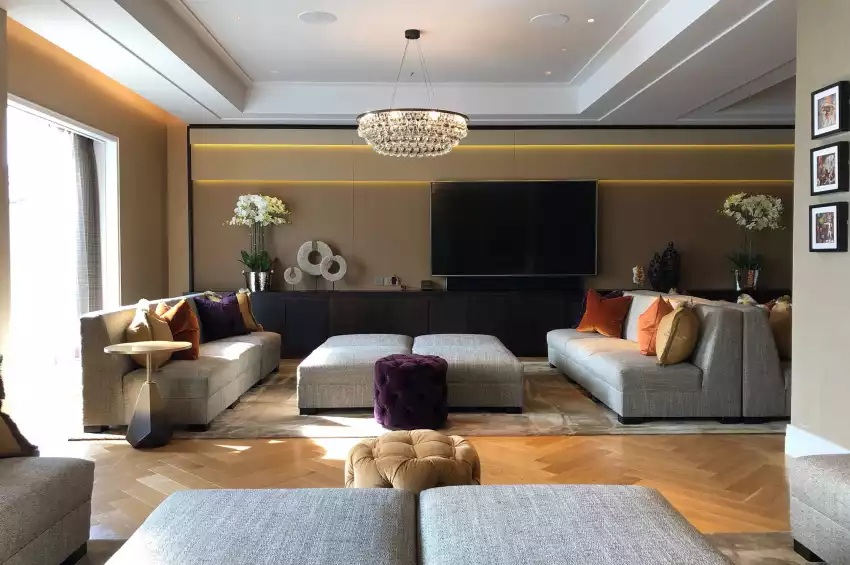 Four Seasons Hotel London at Ten Trinity Square Four Seasons Hotel London at Ten Trinity Square