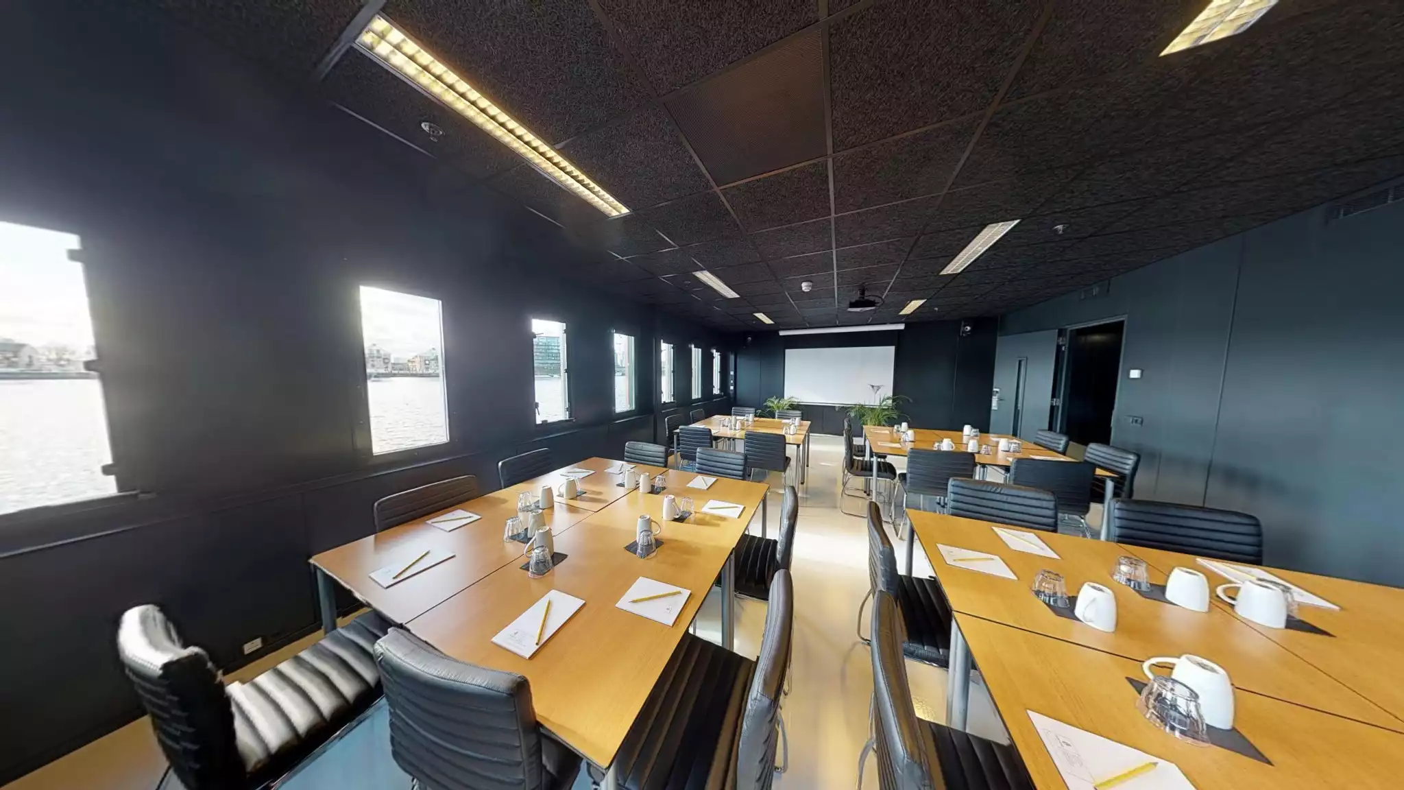 Large Meeting Room