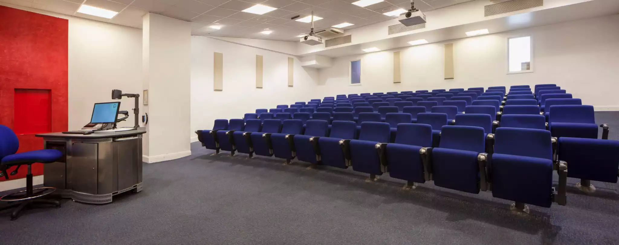 Lecture Theatre Arthur Edwards Building