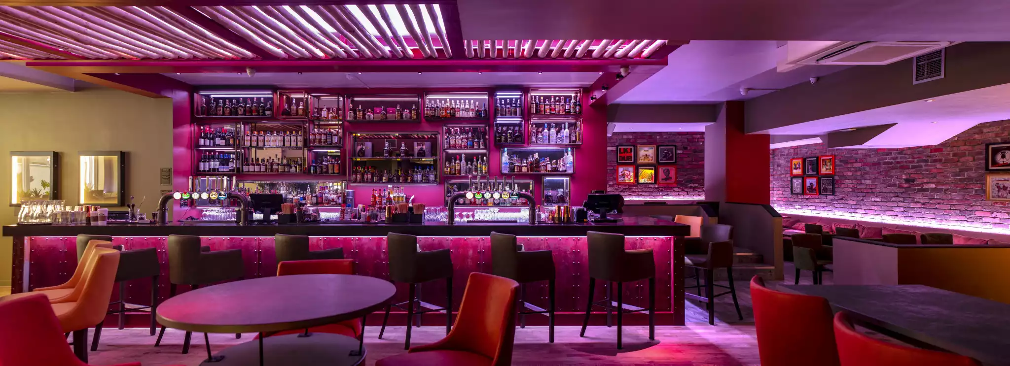 Main Restaurant & Bar