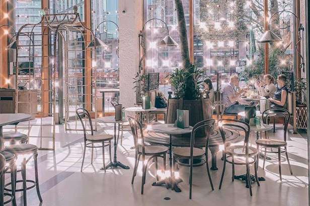 Serata Hall