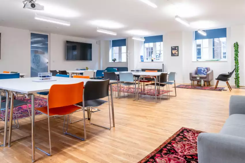 Wallacespace Spitalfields