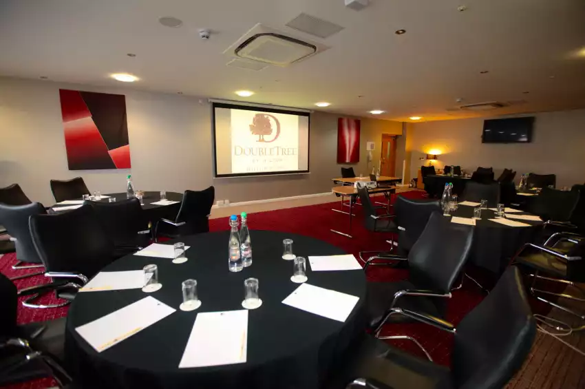 Stadium MK & Doubletree by Hilton MK