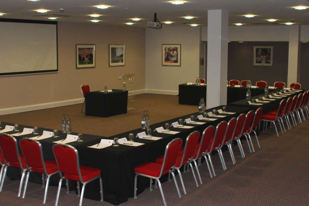 Stadium MK & Doubletree by Hilton MK