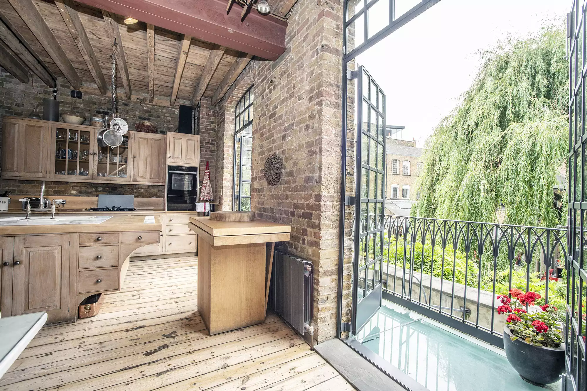 Main kitchen