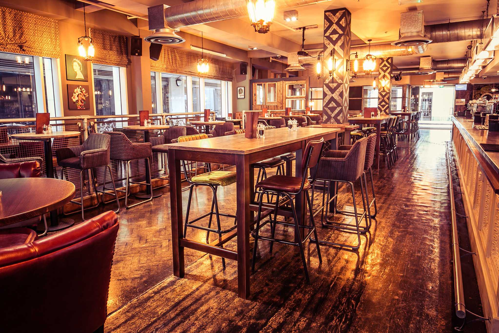 Main Bar