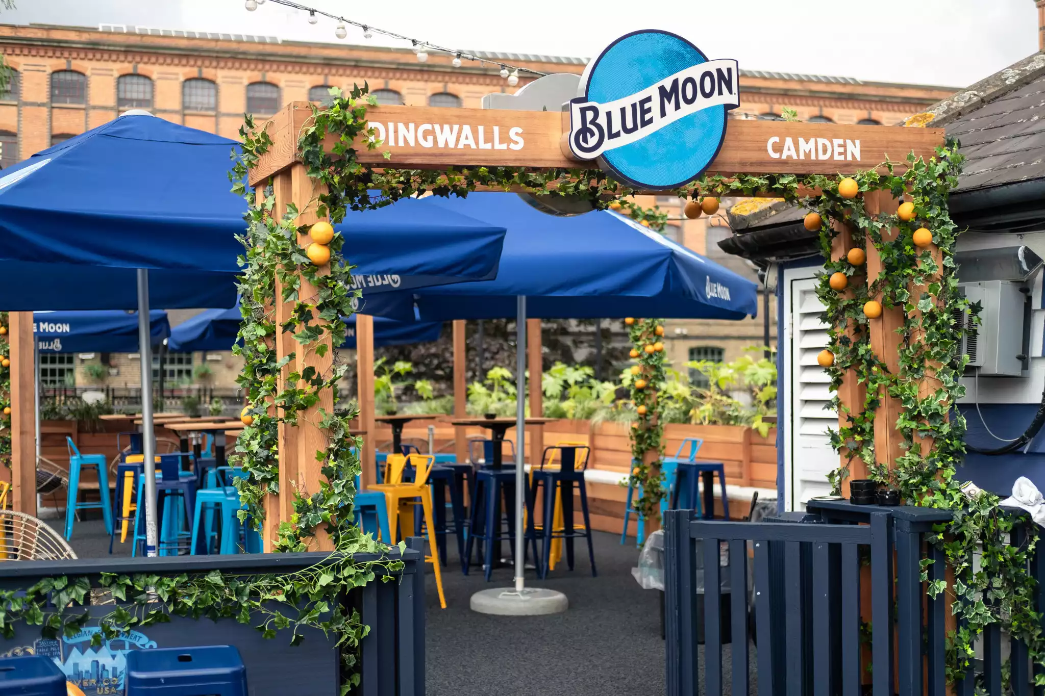Terrace & Market Bar