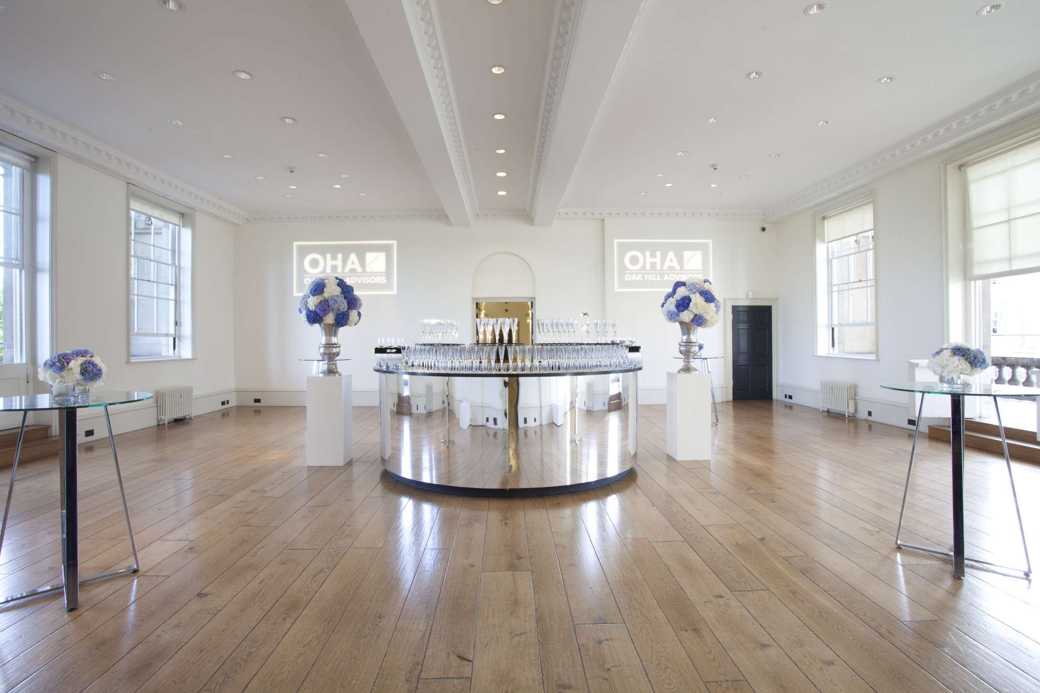 Portico Rooms