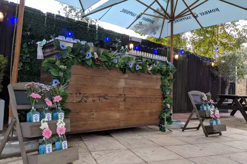 The Crown and Greyhound