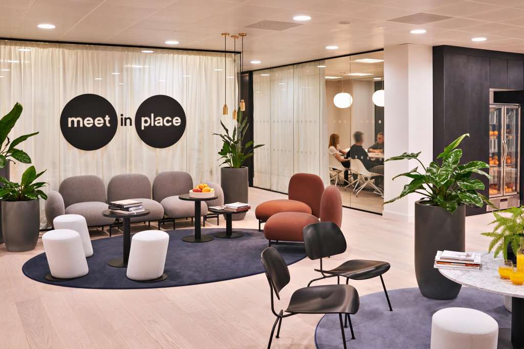 Meet in Place - King William