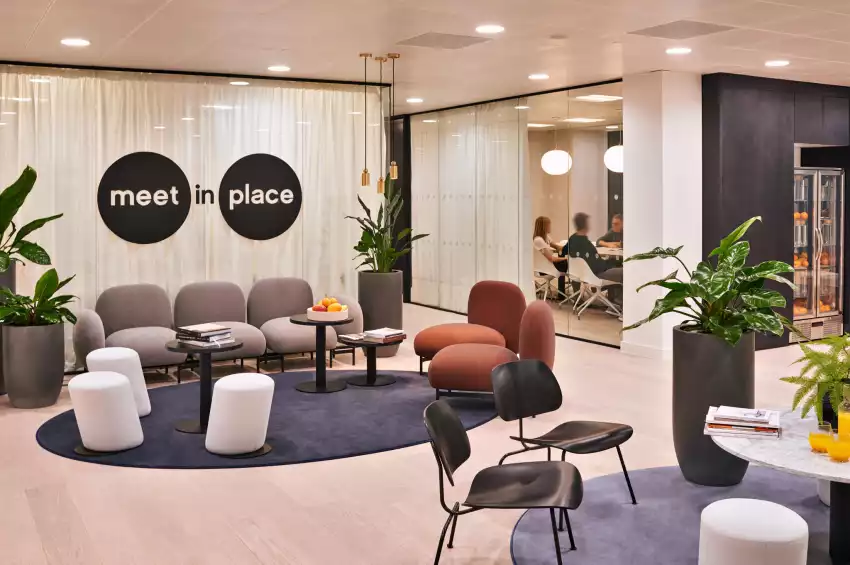 Meet in Place - King William