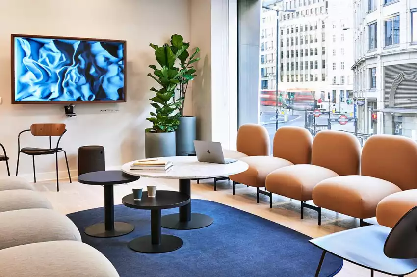 Meet in Place - King William