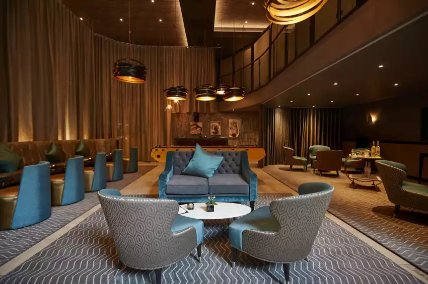 M Threadneedle Street