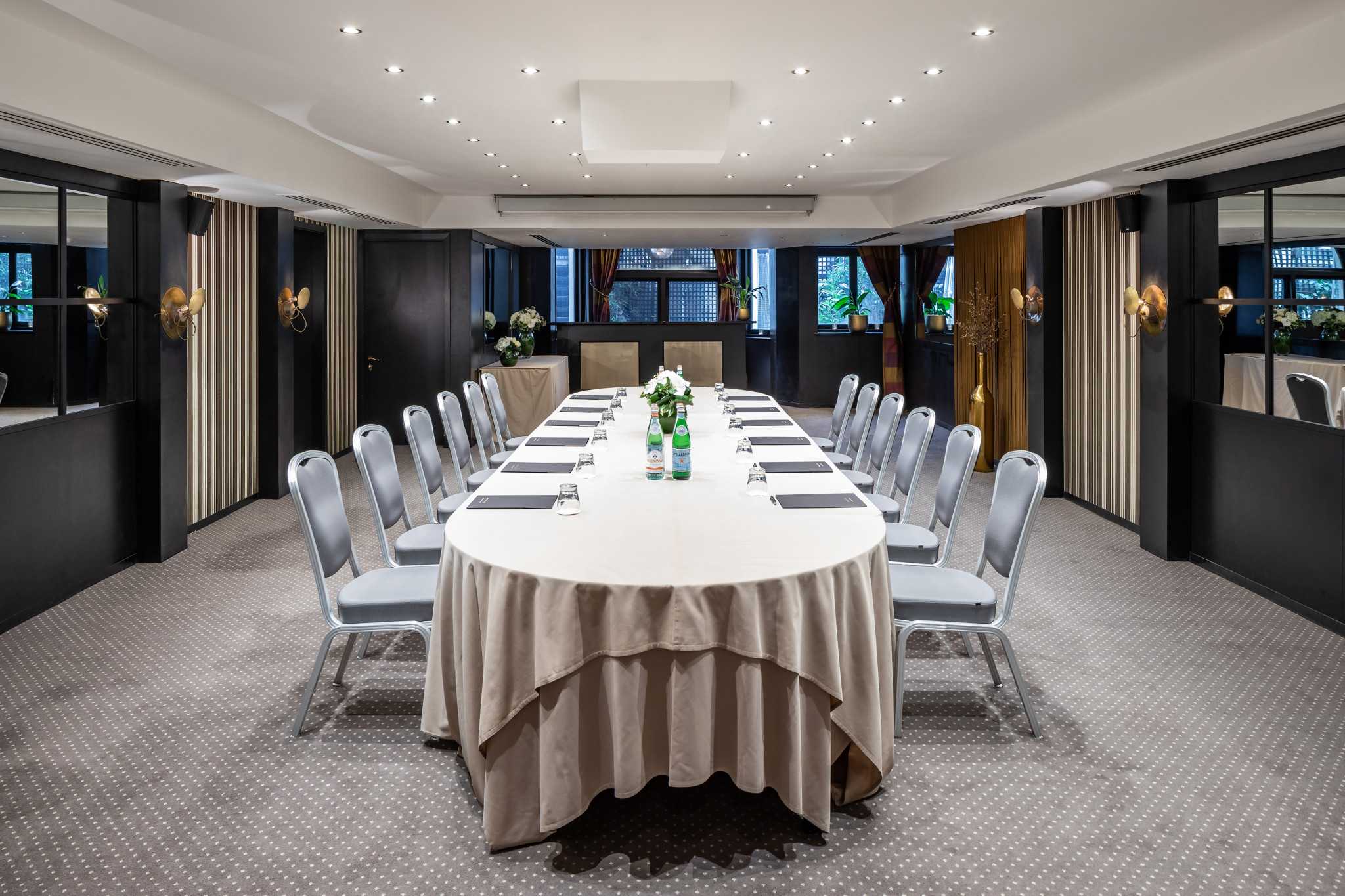 Hamilton Meeting Room 