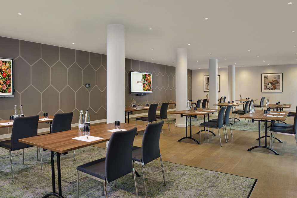 The Westminster London, Curio Collection by Hilton
