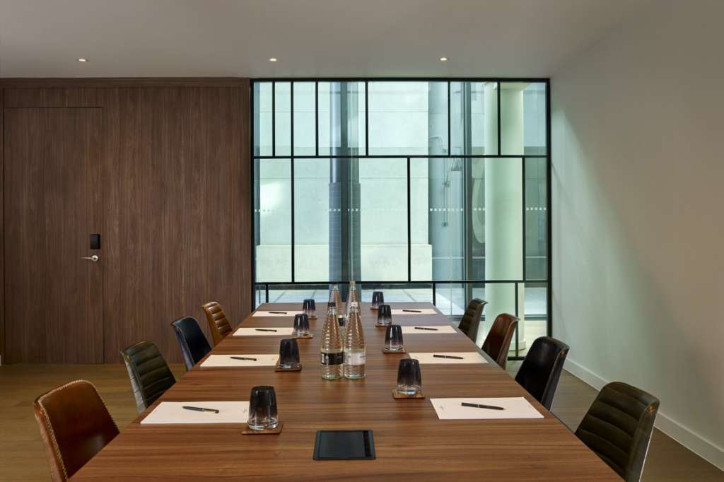 The Westminster London, Curio Collection by Hilton