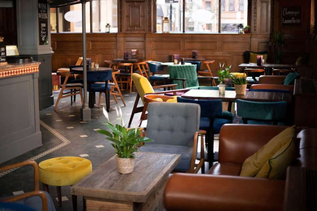 Jamies Ludgate Hill