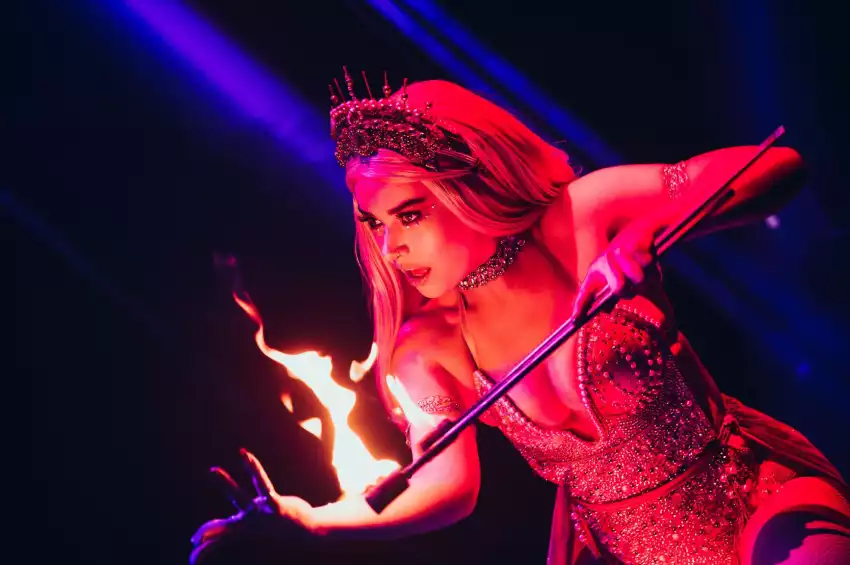 The London Reign Showclub  The London Reign Showclub