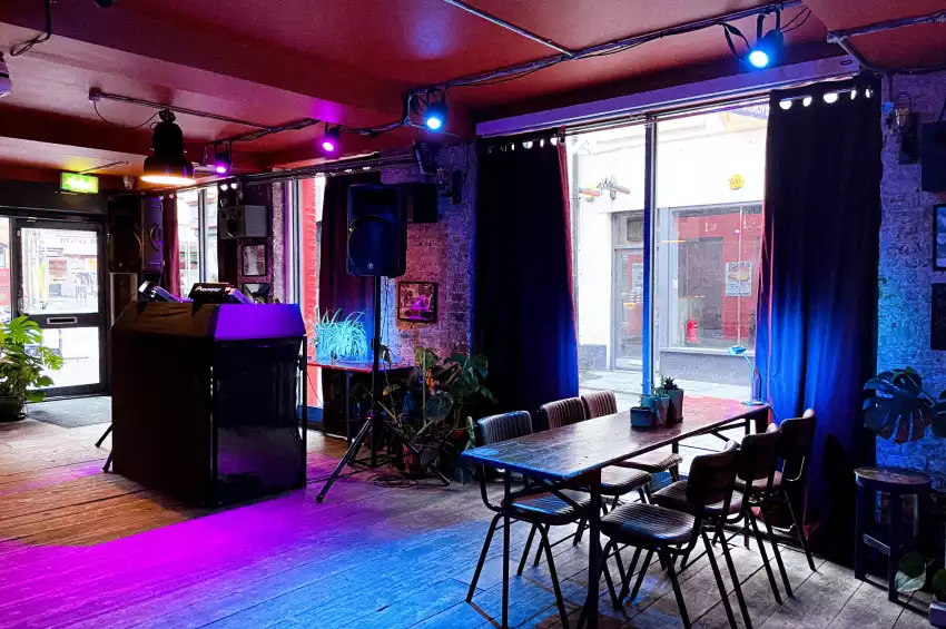 Strongroom Bar & Kitchen