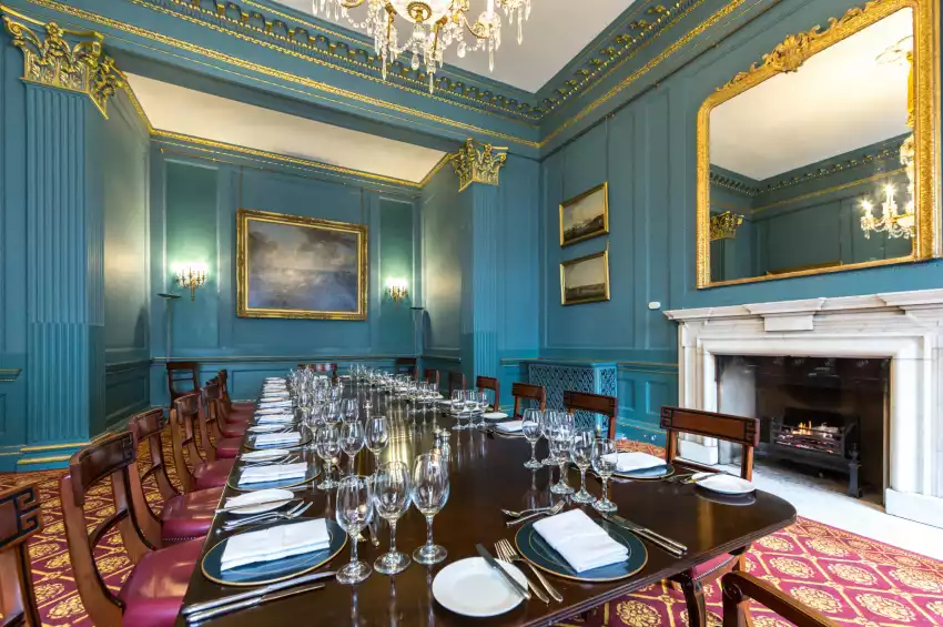 In and Out (Naval & Military) Club In and Out (Naval & Military) Club