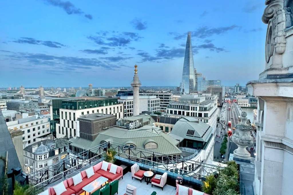 Wagtail - Rooftop Bar & Restaurant 