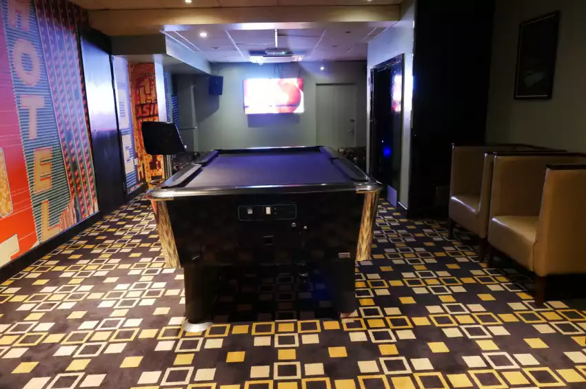 Bloomsbury Bowling Lanes 