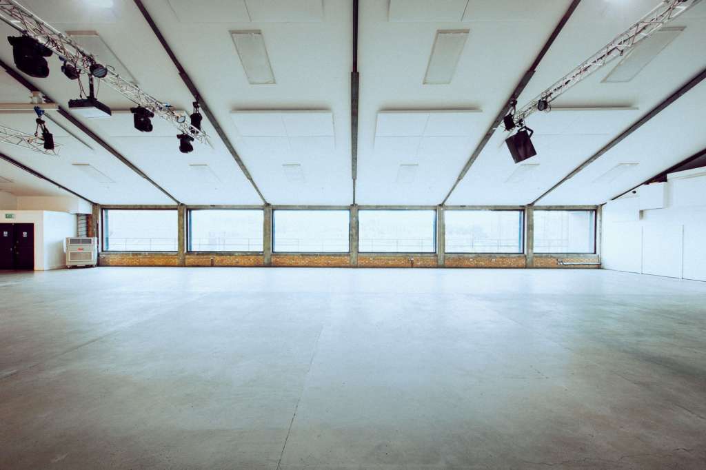 Oval Studios 