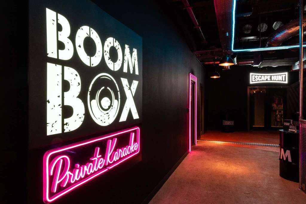 Boom Battle Bar