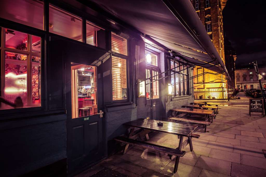 Simmons Euston