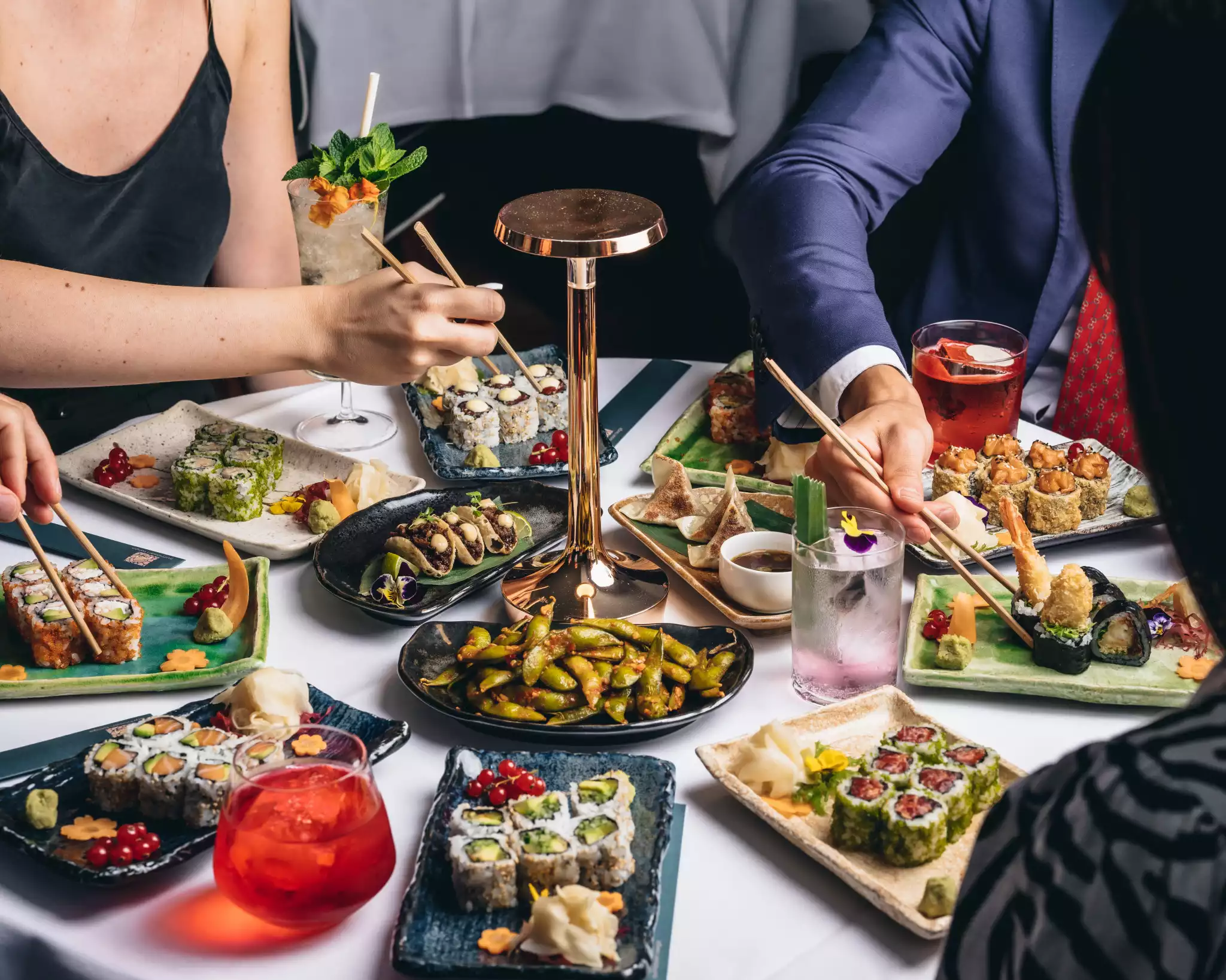 Private Room & Lounge Bar 