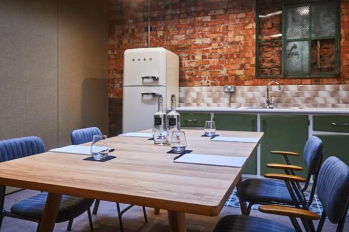 New Road Hotel