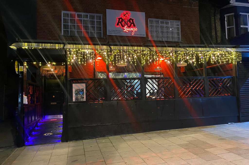 RnR Lounge 