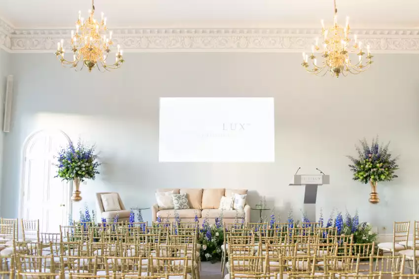 {10-11} Carlton House Terrace