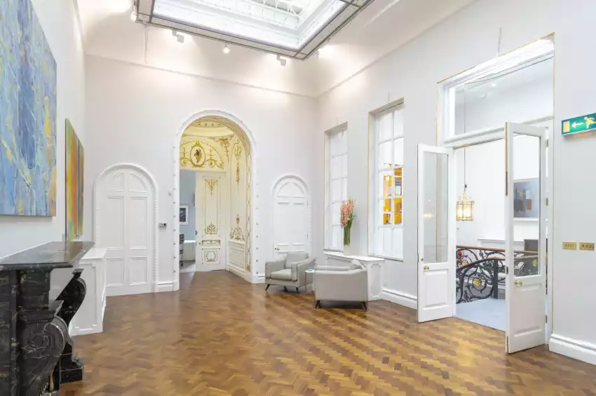 {10-11} Carlton House Terrace