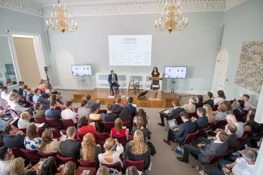 {10-11} Carlton House Terrace