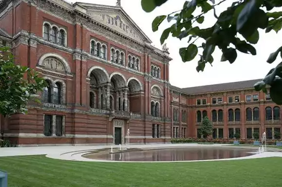 Victoria and Albert Museum