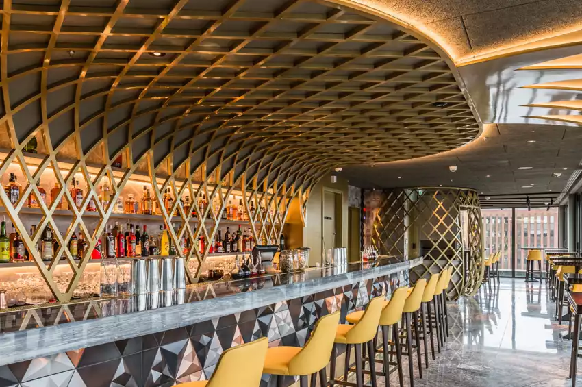 Jin Bo Law Sky Bar 