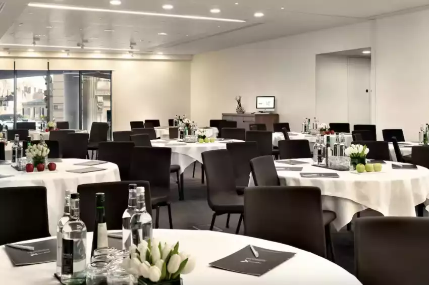 DoubleTree by Hilton – Tower of London DoubleTree by Hilton – Tower of London
