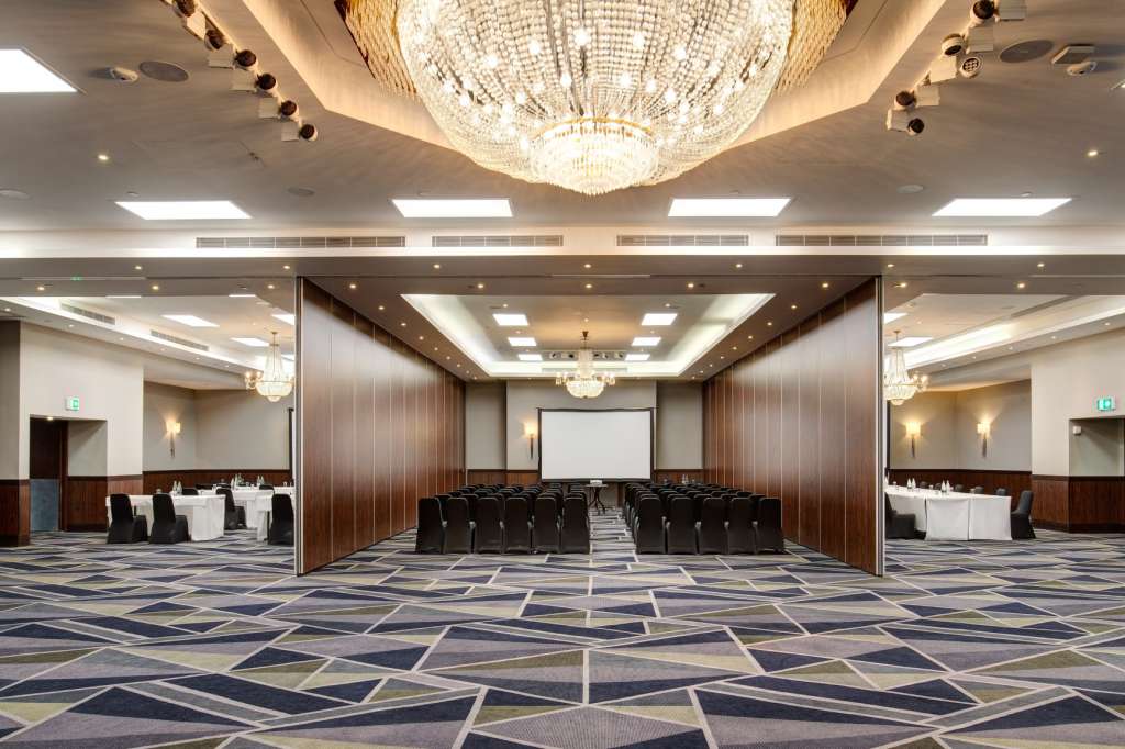 Imperial London Hotel