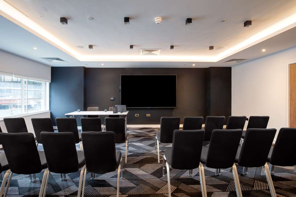 Imperial London Hotel