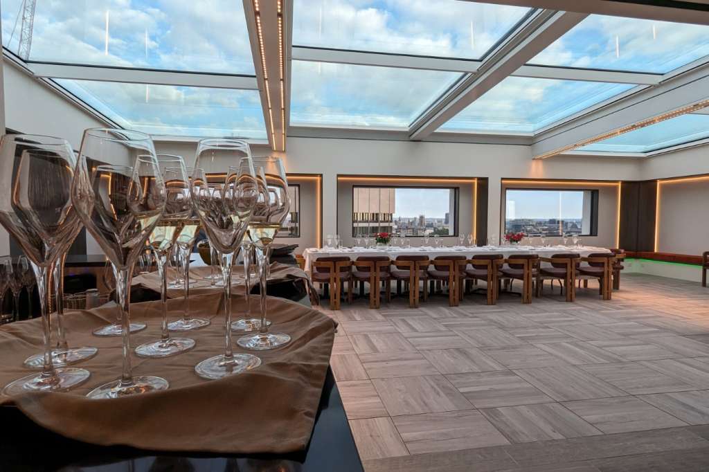 Met Lounge