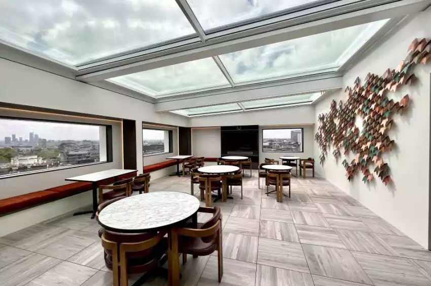 Met Lounge Met Lounge
