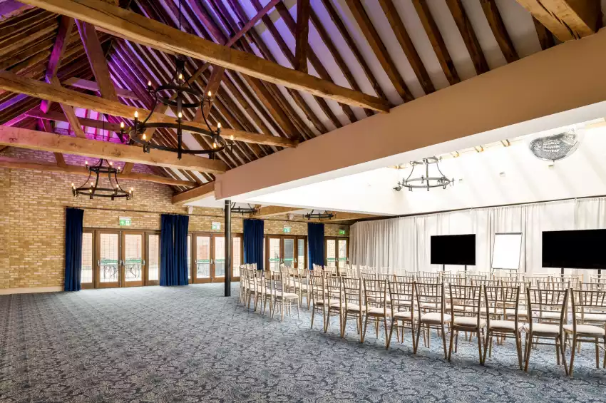 voco Lythe Hill Hotel & Spa