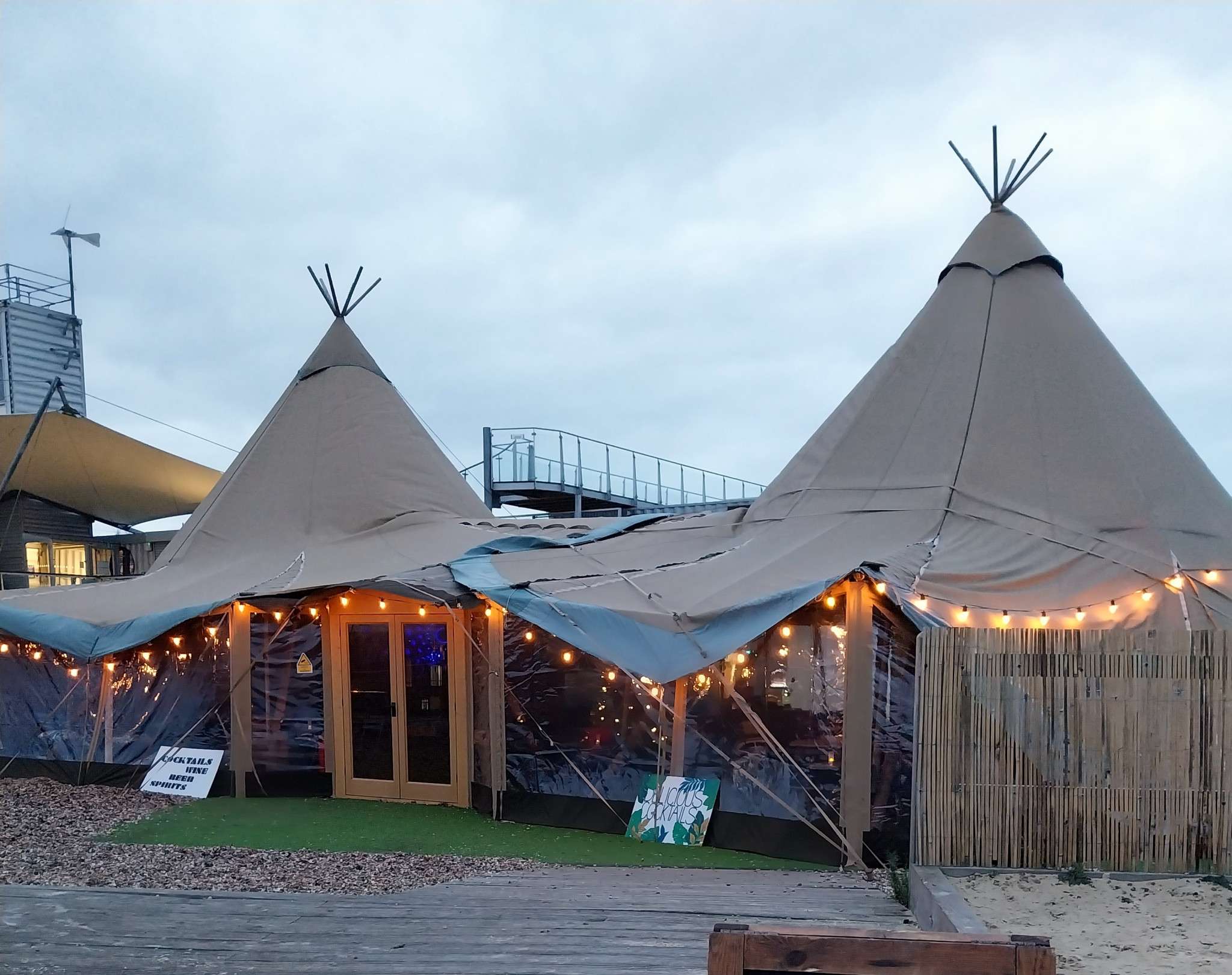 Tipee 1