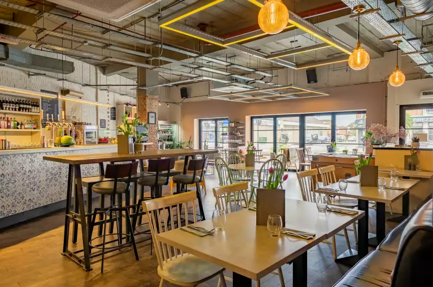 SW16 Bar and Kitchen SW16 Bar and Kitchen