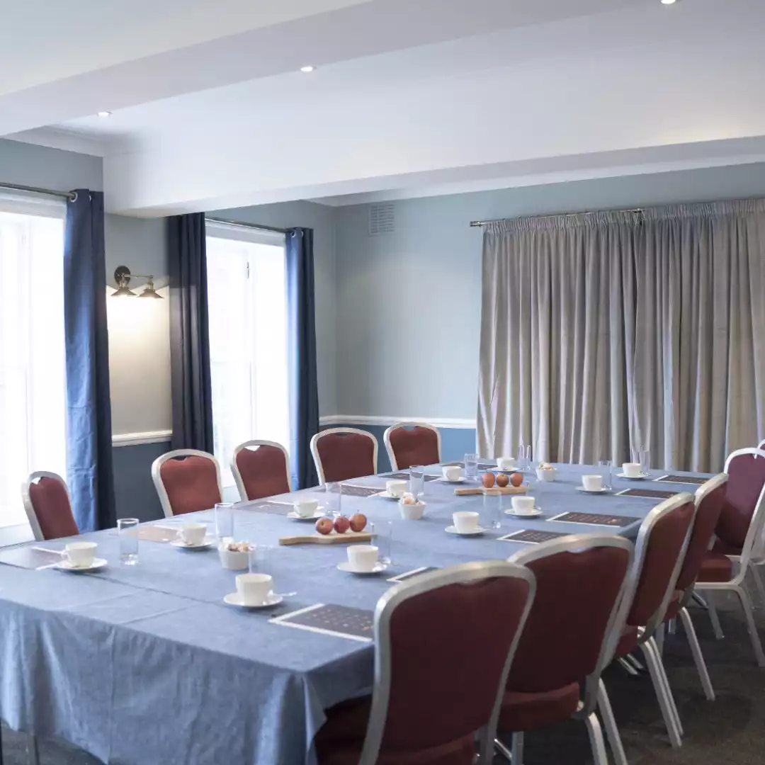 The Commodore's Room 