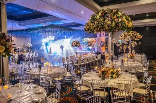 Radisson RED and Radisson Hotel & Conference Centre London Heathrow