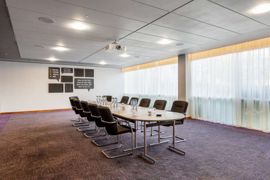 Radisson RED and Radisson Hotel & Conference Centre London Heathrow